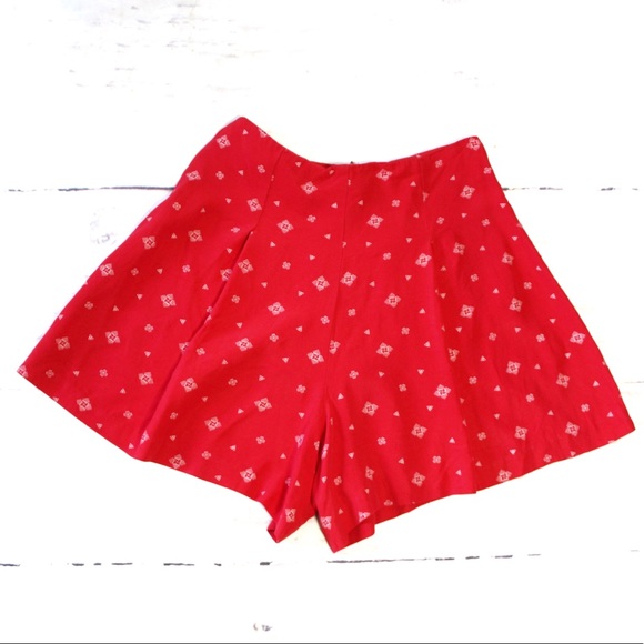 Forever 21 Pants - 💛High Waisted Shorts Red Patterned Unique